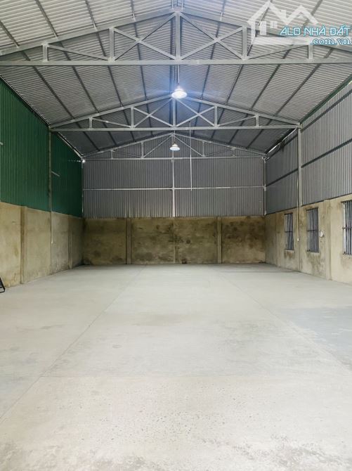 Kho xưởng Dĩ An 350m² giá 12 triệu - Cơ hội thuê hấp dẫn!