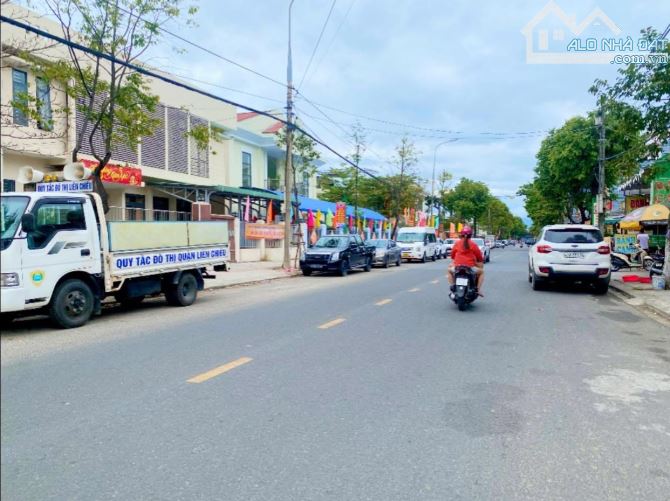 Tòa căn hộ 3 tầng Đà Nẵng 210m² giá 19 tỷ - Cơ hội vàng đầu tư!