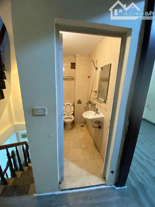 Nhà riêng 35m² cho thuê tại Hoàng Quốc Việt - Cơ hội hiếm có