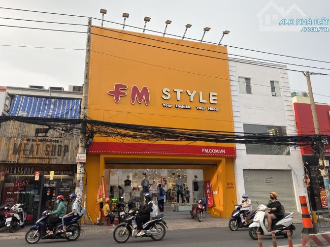 Cho thuê nhà 274 Cách Mạng Tháng Tám 600m² giá 180 triệu - Cơ hội hiếm có!