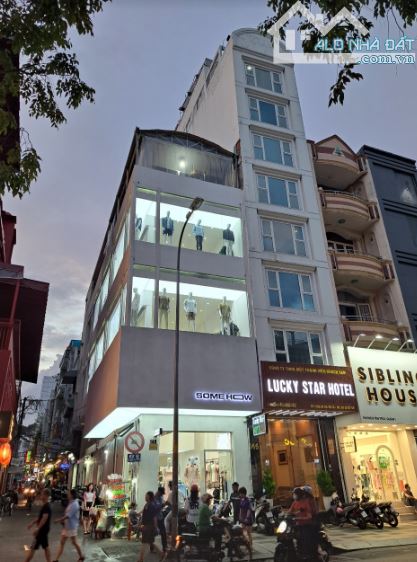 Căn góc 2 mặt tiền Nguyễn Trãi 400m² giá 99 triệu - Cơ hội kinh doanh tuyệt vời!