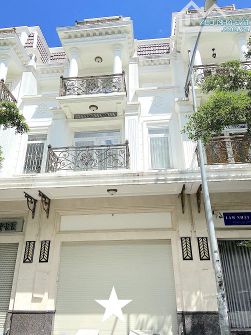 Nhà phố cao cấp Cityland 100m² giá 35 triệu - Cơ hội cho doanh nghiệp!