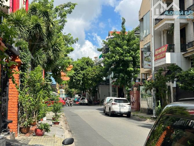 Mặt tiền FrontHouse 110m² giá 48 tỷ Quận Phú Nhuận - Cơ hội hiếm có!