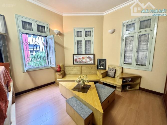 Nhà mặt phố Nguyễn Cảnh Dị 107,6m² giá 42,5 tỷ - Cơ hội hiếm có!