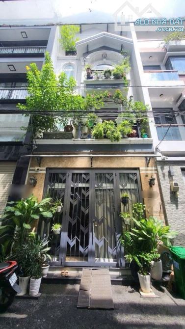 Nhà Đẹp 55m² Quận 7 giá 9.9 tỷ - Cơ hội hiếm có!