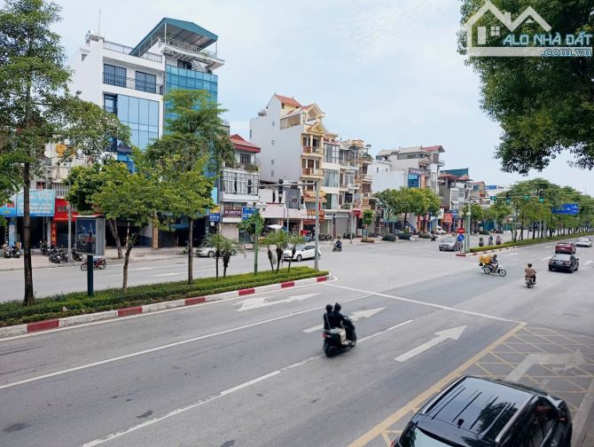 Bán nhà mặt phố Ngô Gia Tự 82m² giá 21.9 tỷ - Cơ hội đầu tư hiếm có!