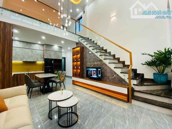 Nhà mới cho thuê 150m² đường Phạm Thế Hiển - Sẵn sàng vào ở!