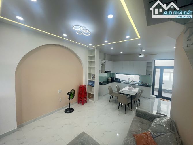 Cho thuê Nhà phố liền kề Lavida Vũng Tàu 76m² giá 15 triệu - Nội thất cao cấp