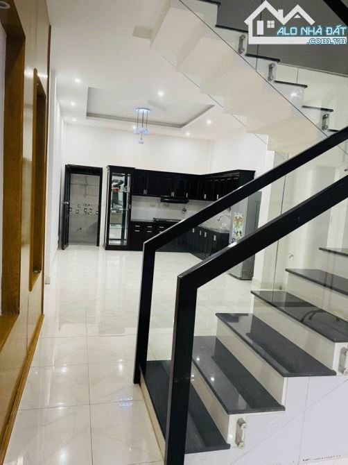 Nhà mặt tiền 120m² Huỳnh Khương Ninh, Vũng Tàu - Cơ hội vàng cho thuê!