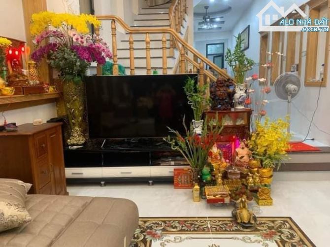 Nhà 1 trệt 2 lầu 85m² mặt tiền đường Tú Xương, Vũng Tàu - Cơ hội hiếm có!