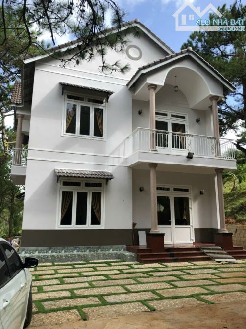 Villa Sân Vườn 300m² Đà Lạt 25 triệu - Cơ hội không thể bỏ lỡ!