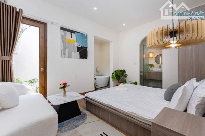 Cho Thuê Khách Sạn 20 Phòng Vũng Tàu 100m² - Cách Biển 50m