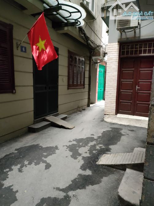Cho thuê nhà nguyên căn 75m² ngõ Tân Lạc - Đại La chỉ 5.2 triệu - Cơ hội hiếm có!