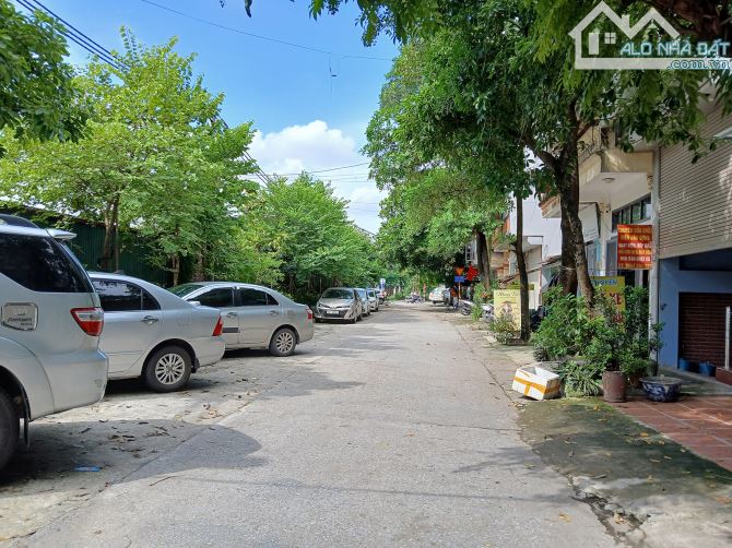 Nhà Kim Giang Đại Kim 100m² giá 30.8 tỷ - Cơ hội đầu tư hấp dẫn!