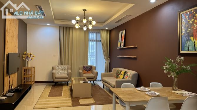 Căn hộ cho thuê 2-3 phòng ngủ Royal City 130m² giá từ 14 triệu - Cơ hội hiếm có!