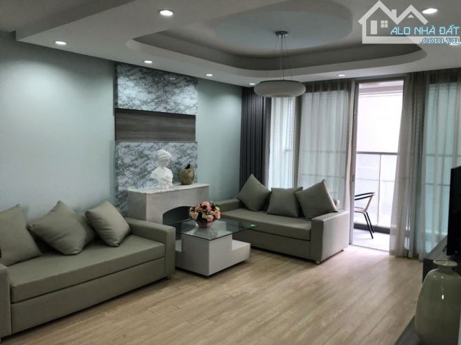 Căn hộ N05 Hoàng Đạo Thúy 155m² giá 16 triệu - Cơ hội hiếm có!