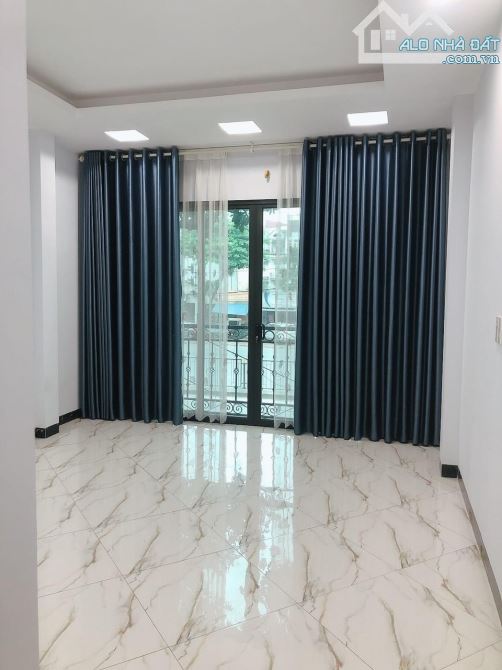 Cho thuê nhà 66m² 6 tầng Hoàng Mai giá chỉ 17 triệu - Cơ hội hiếm có!