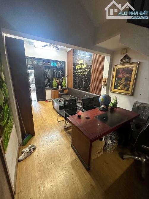 Nhà 4 tầng 95m² Nguyễn Viết Xuân Hà Đông - Cơ hội thuê tốt