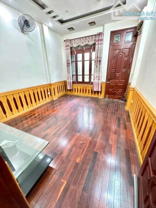 Nhà 5 tầng 40m² mặt phố Trần Đăng Ninh, Hà Đông - Cho thuê ngay 10 triệu