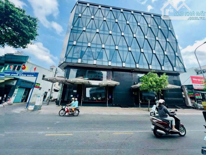 Cho thuê góc 2 mặt tiền Gò Dầu 200m² giá 168 triệu - Cơ hội hiếm có!