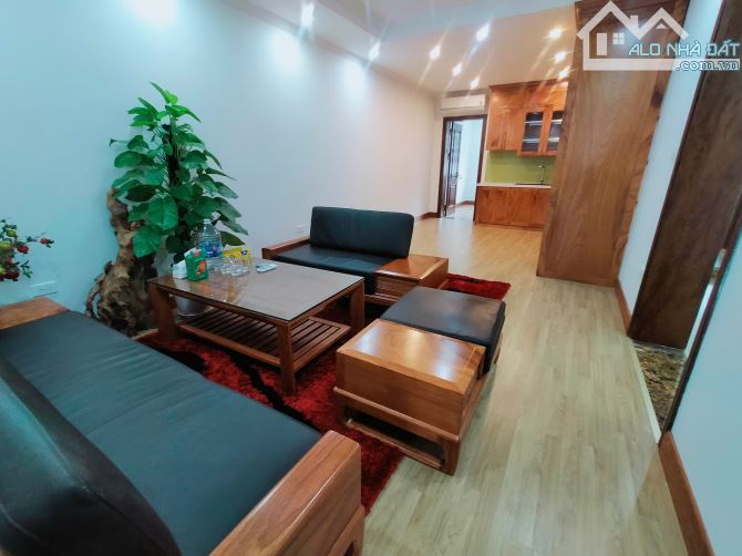 Căn hộ cho thuê 120m² phố Bùi Ngọc Dương - Sẵn sàng vào ở ngay!