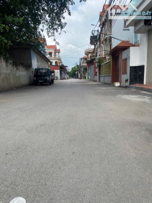 Đất Lô Góc Kinh Doanh 100m² Giá 8 Tỷ - Cơ Hội Hiếm Tại Đông Anh!