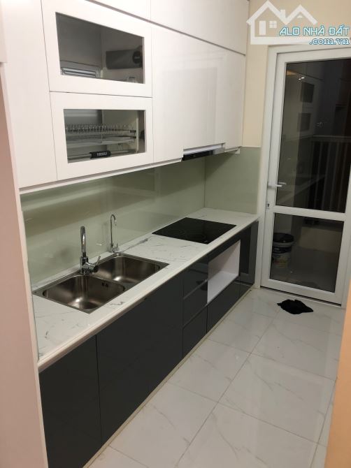 Chung cư CT36 Xuân La 77m² giá 13 triệu - Cơ hội hiếm có!