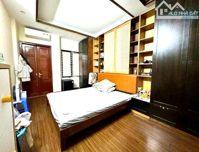 Nhà cho thuê 54m² Kim Mã, Ba Đình giá 20 triệu - Giao thông thuận lợi!