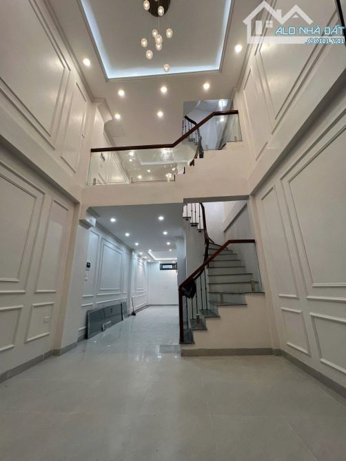 Nhà phố Lê Trọng Tấn 50m² giá 35 triệu - Cơ hội hiếm có!