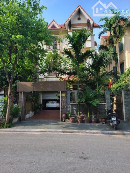 Nhà Phân Lô Gara Ô Tô 105m² Lê Trọng Tấn 36.99 tỷ - Cơ Hội Vàng!