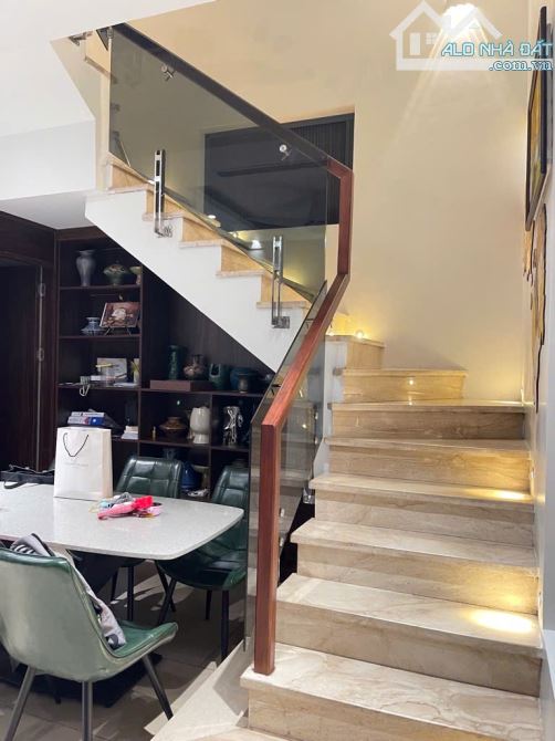 Biệt thự liền kề Thượng Thanh 75m² giá 12.6 tỷ - Cơ hội hiếm có!