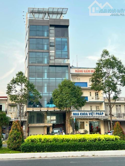 Cho thuê toà nhà 1 hầm 1 lửng 7 tầng Võ Văn Kiệt 190 triệu - Cơ hội vàng cho doanh nghiệp!