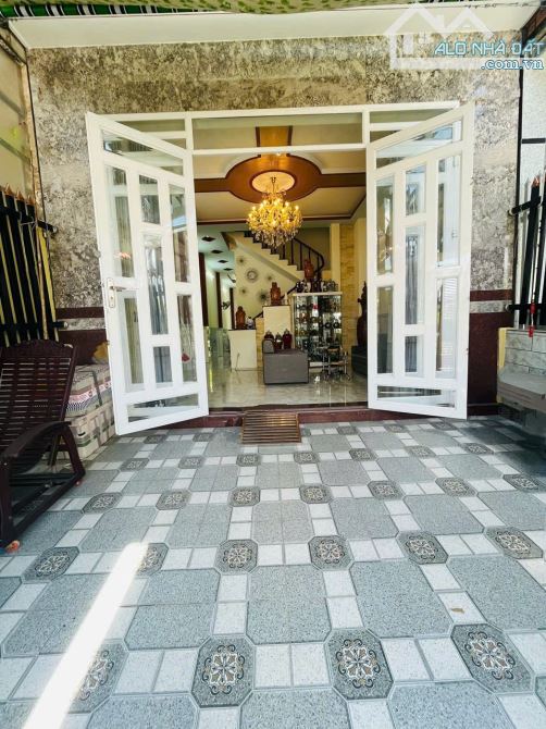 Nhà cho thuê 2 lầu 100m² giá 12 triệu - KDC Văn Hóa Tây Đô