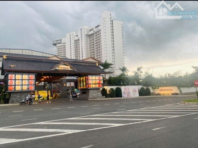 Đất biển Nguyễn Tất Thành 160m² giá 9,5 tỷ - Cơ hội đầu tư hiếm có!