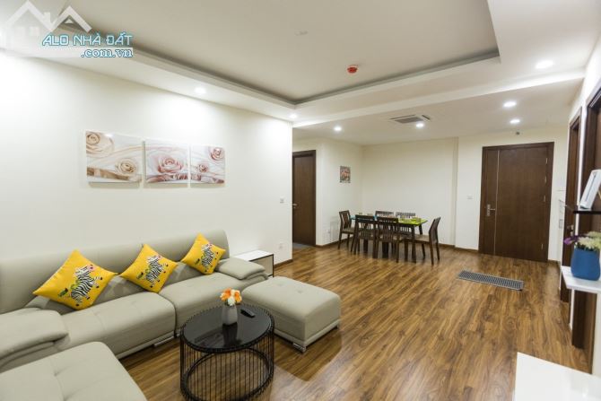 Căn hộ cho thuê 2-3 phòng ngủ The Golden Palm Lê Văn Lương 83m² - Cơ hội hiếm có!