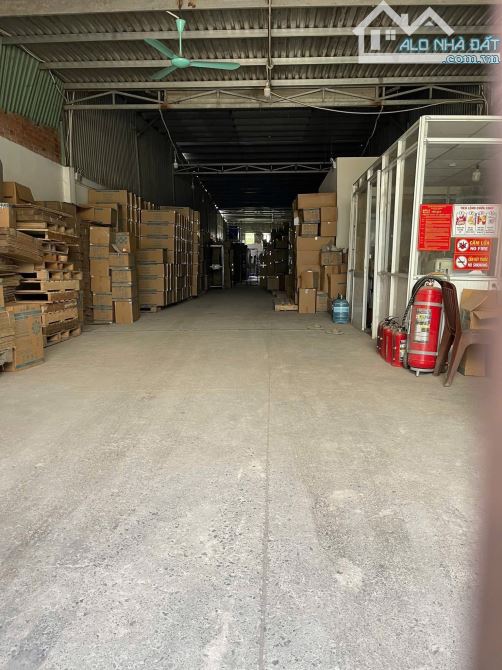Cho thuê kho xưởng 380m² Quận 12 giá 25 triệu - Cơ hội hiếm có!
