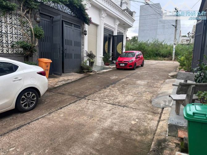 Nhà nguyên căn 250m² giá 17 triệu - Khu đấu giá Công An Trần Quý Cáp