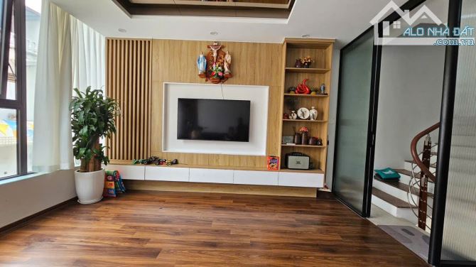 Townhouse 32m² giá 11 tỷ tại Phú La - Đẳng cấp thương gia!
