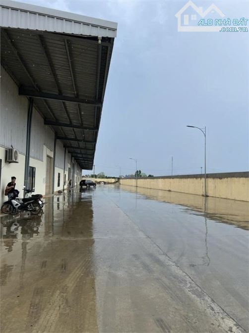 Cho thuê nhà kho Logistics 8000m² tại KCN Nhơn Trạch, giá 592 triệu - Cơ hội hiếm có!