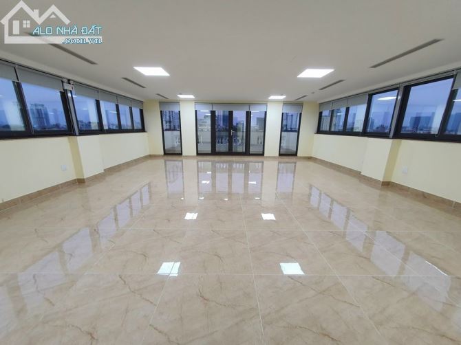 Văn phòng cho thuê 70m² tại Phạm Ngọc Thạch - Cực thoáng, giá tốt!