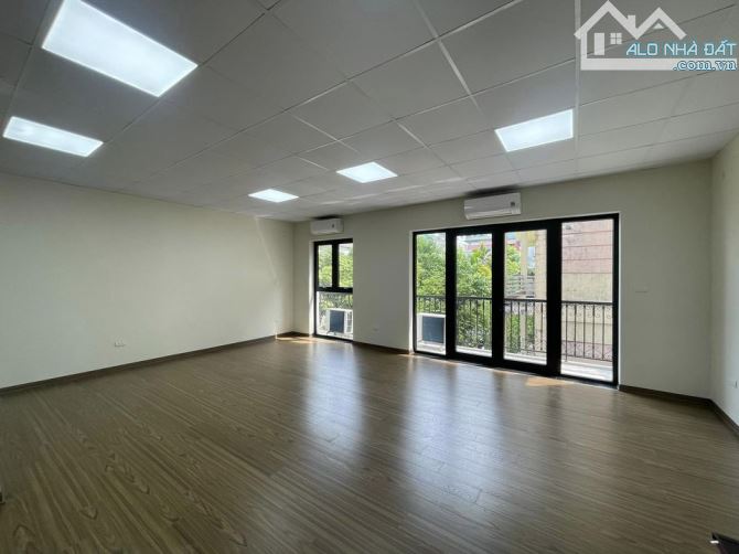 Văn phòng cho thuê 45m² tại Lê Trọng Tấn - Thanh Xuân giá 10 triệu/tháng
