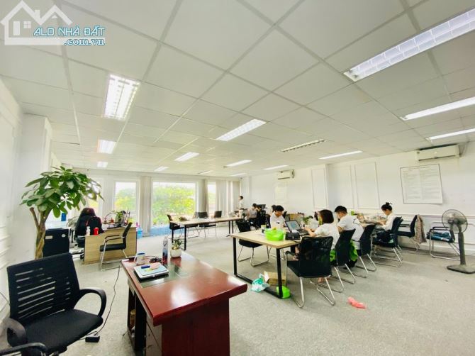 Văn phòng cho thuê 75m² tại Trung Phụng - Đống Đa, Giá hấp dẫn 12 triệu/th