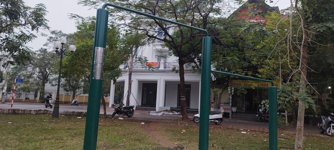 Cho thuê nhà mặt phố Hoàng Thế Thiện 200m² giá 90 triệu - Vị trí kinh doanh đắc địa!