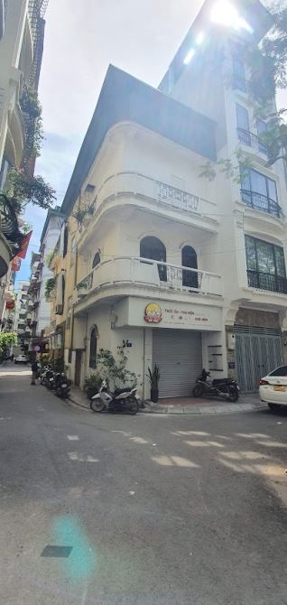 Nhà cho thuê 50m² Nguyên Hồng giá 17 triệu - Cơ hội hiếm có!