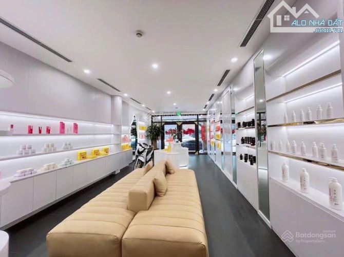 Cho thuê mặt phố Trần Kim Xuyến 95m² giá 85 triệu - Cơ hội hiếm có!