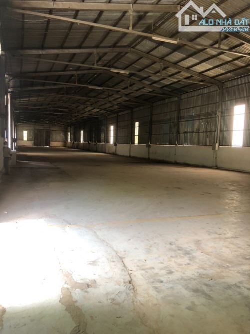 Cho thuê kho xưởng 1500m² Nguyễn Xiển - Cơ hội kinh doanh lý tưởng!