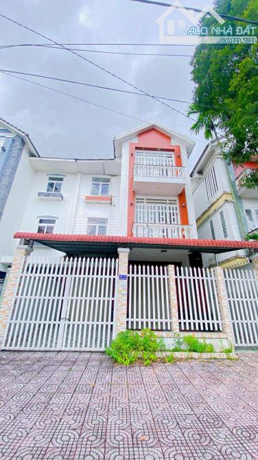 Nhà cho thuê 500m² tại Cái Răng, Cần Thơ - Sân rộng, giá 14 triệu