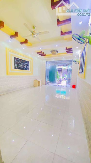 Nhà cho thuê 180m² khu Long Thịnh - 7.5 triệu, văn phòng lý tưởng!