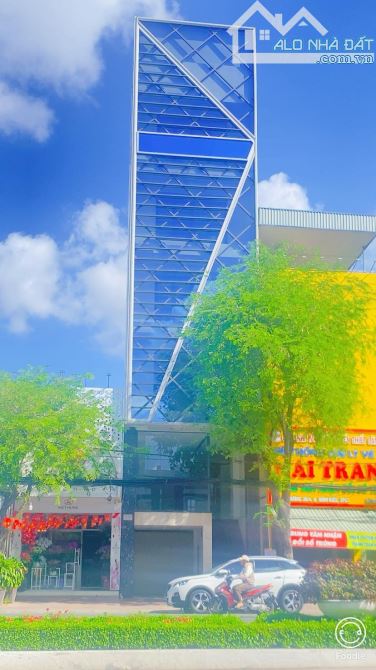 Cho thuê toà nhà 6 tầng mặt tiền 30/4, Cần Thơ - Cơ hội vàng cho doanh nghiệp!