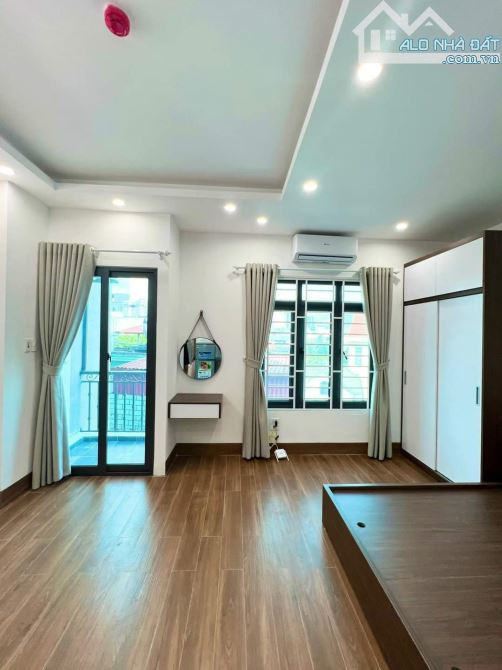 Phòng khép kín 26m² giá 3.3 triệu tại Lĩnh Nam - Cơ hội thuê tuyệt vời!